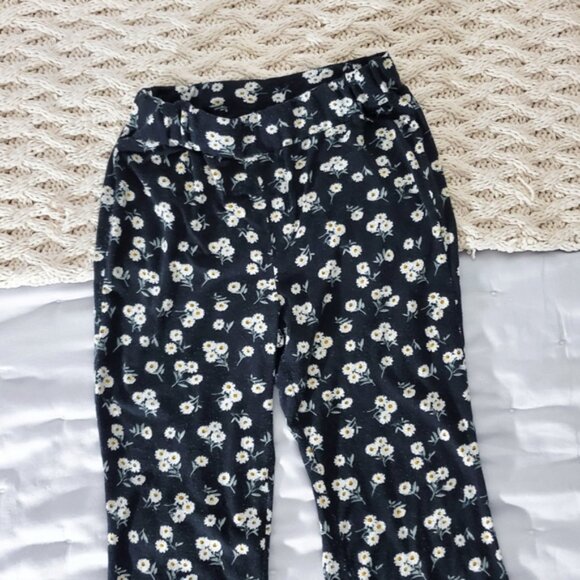 Comfy High Rise Black Floral Scalloped Bell Bottoms - Picture 12 of 13